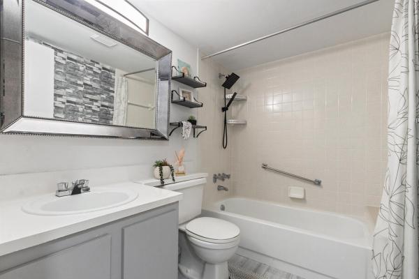 Pine Ridge North 3, 712 Sunny Pine Way #E2, Greenacres, Florida 33415, image 3