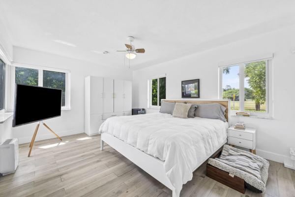 Hollywood Lakes, 409 N 14th Ave, Hollywood, Florida 33019, image 2