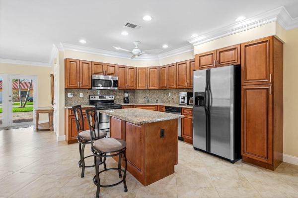 Spanish River Land, 899 S Granada Dr, Boca Raton, Florida 33432, image 1