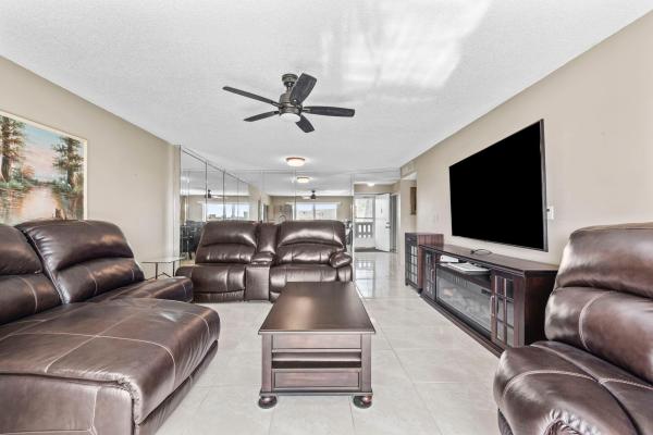 Meadowbrook Lakes View, 170 SE 5th #Apt 505, Dania Beach, Florida 33004, image 1