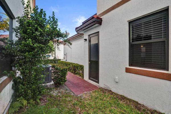 Aquabella, 3460 W 103rd Ter, Hialeah, Florida 33018, image 1