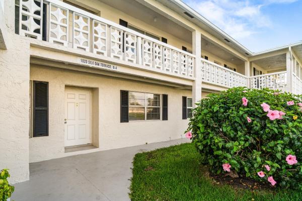 The Pines Of Delray, 1020 Silk Oak Ter #102, Delray Beach, Florida 33445, image 2