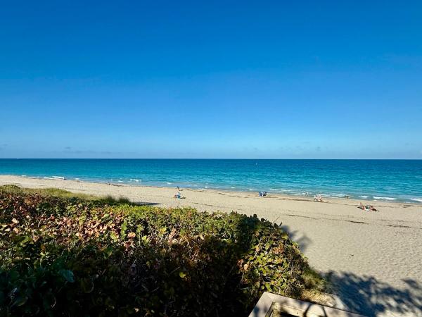 915 Bay Colony Dr, Juno Beach, Florida 33408, image 1