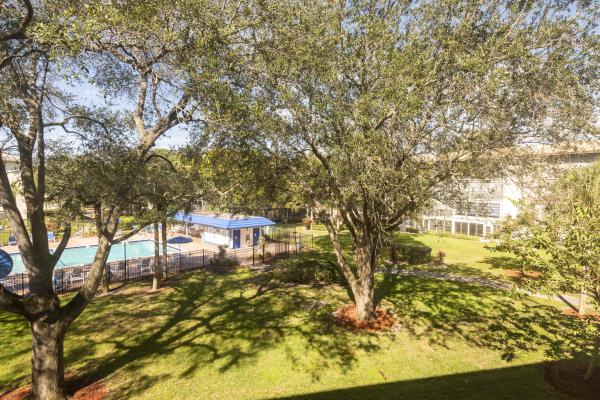 Lucaya Village, 2303 Lucaya Ln #N3, Coconut Creek, Florida 33066, image 1