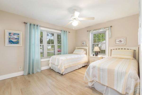 Lake Forest Park, 246 Forest Hill Blvd, West Palm Beach, Florida 33405, image 2