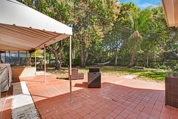 Irons Manor High Pine, 830 NE 140th St, North Miami, Florida 33161, image 3