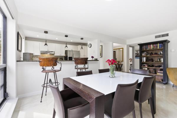 Golf Villas, 137 Brackenwood Rd, Palm Beach Gardens, Florida 33418, image 1