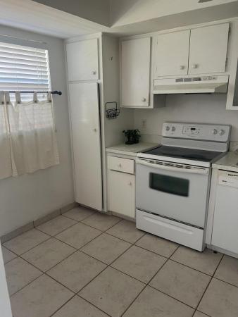 The Colonnades, 1151 Carlton #103, Fort Pierce, Florida 34949, image 3