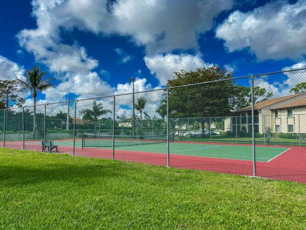 Pine Ridge South 3, 305 Knotty Pne, Greenacres, Florida 33463, image 1