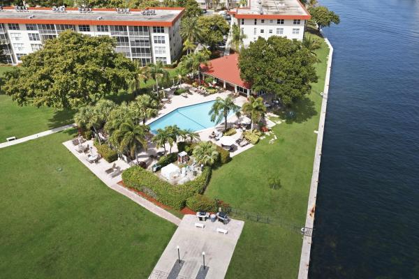 Palm Aire At Coral Key, 3000 NE 48th Ct #406, Lighthouse Point, Florida 33064, image 1