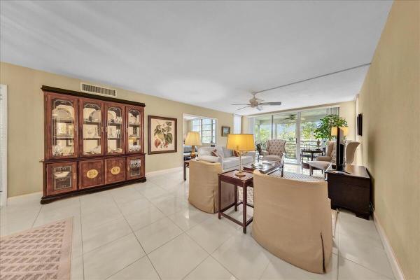 Cypress Grove At Palm-Aire, 804 Cypress Grove Ln #302, Pompano Beach, Florida 33069, image 1