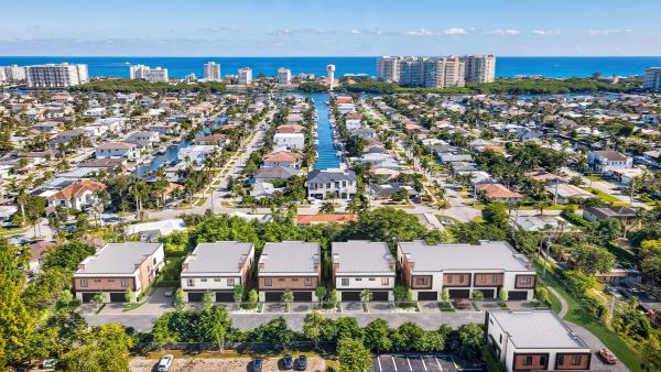 6801 NE Briskel Pointe Dr, Boca Raton, Florida 33487, image 2