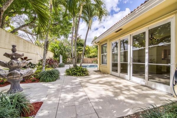 The Hamptons At Maplewood, 190 S Hampton Dr, Jupiter, Florida 33458, image 3