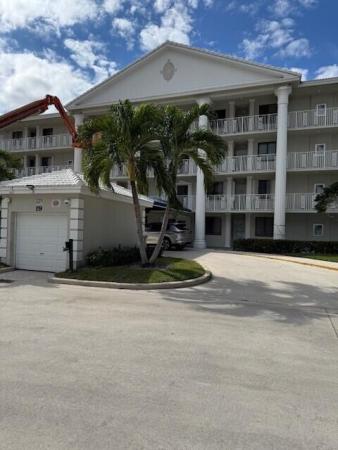 Whitehall Village, 2421 Vlg, West Palm Beach, Florida 33409, image 1