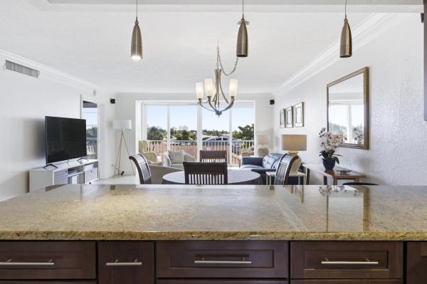 Palm Aire At Coral Key, 3000 NE 48th Ct #406, Hillsboro Beach, Florida 33064, image 2