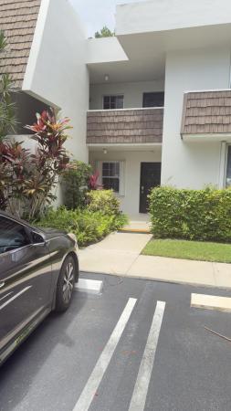 Cypress Estates At Palm-Aire, 4031 N Cypress Dr #101, Pompano Beach, Florida 33069, image 2