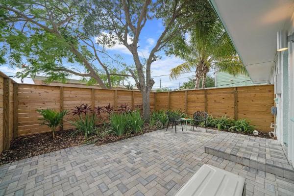 Lake Worth Town, 430 N K St, Lake Worth Beach, Florida 33460, image 1