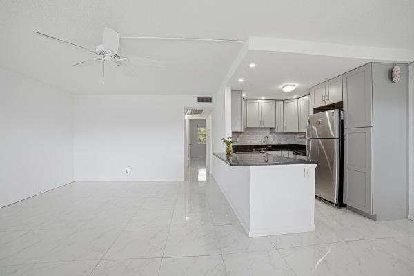 Markham, 51 Markham C, Deerfield Beach, Florida 33442, image 3
