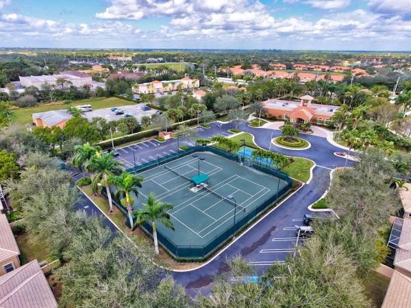Mizner Falls, 10145 Armani Dr, Boynton Beach, Florida 33437, image 2