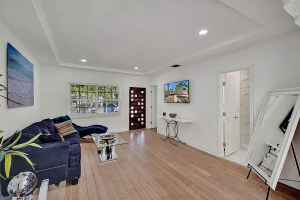 Bellaire, 130 NE 49th St, Miami, Florida 33137, image 2