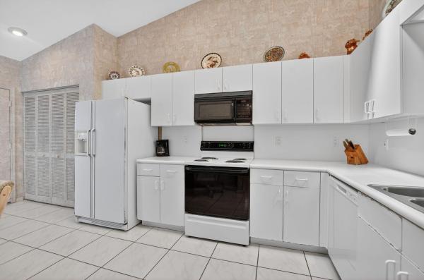 Palm Isles, 7203 Summer Tree, Boynton Beach, Florida 33437, image 1