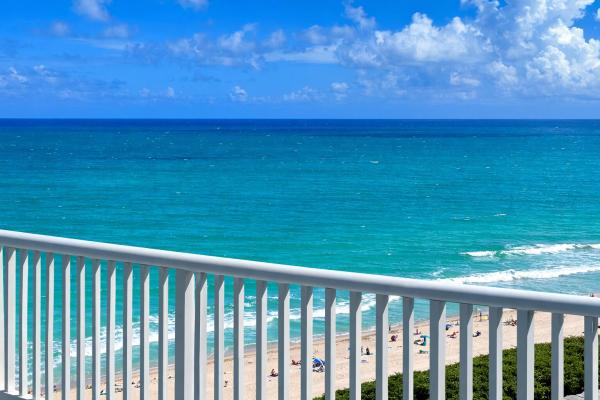 The Carriage House, 5401 Collins #1516, Miami Beach, Florida 33140, image 1