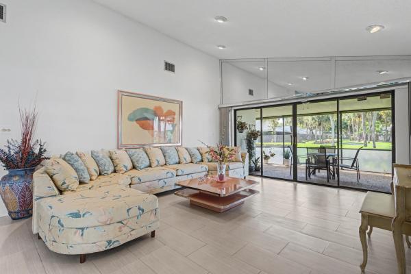 Villas Of Bonaventure, 16036 Fairway Ln #27, Weston, Florida 33326, image 1