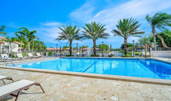 Brentwood Of Boca, 20020 Rima Cir, Boca Raton, Florida 33434, image 1