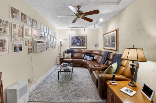 Boca Gardens, 9064 Boca Gardens Pkwy #B, Boca Raton, Florida 33496, image 1