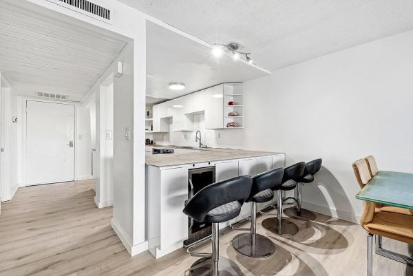 Boca Bayou, 6 Royal Palm Way #605, Boca Raton, Florida 33432, image 1