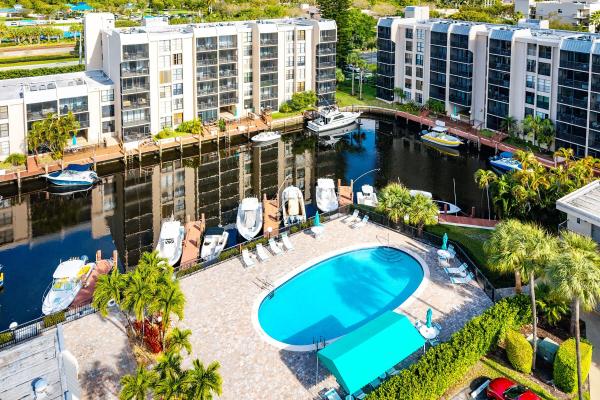 Boca Bayou, 6 Royal Palm Way #605, Boca Raton, Florida 33432, image 1