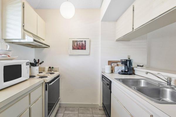 Club Cottages, 539 Club Dr, Palm Beach Gardens, Florida 33418, image 1