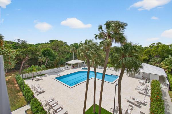 La Fontana, 2001 N Ocean Blvd #305, Boca Raton, Florida 33431, image 1