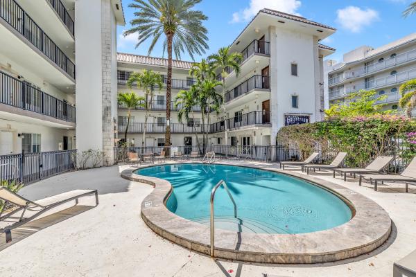 Gulfstream Of Las Olas, 924 SE 2nd St #32, Fort Lauderdale, Florida 33301, image 2