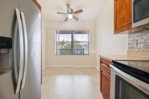 4698 Lucerne Lakes Blvd E #202, Lake Worth, Florida 33467, image 2