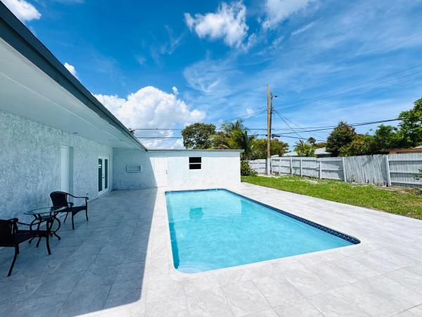 Kendall Green, 1840 NW 1st Way, Pompano Beach, Florida 33060, image 1