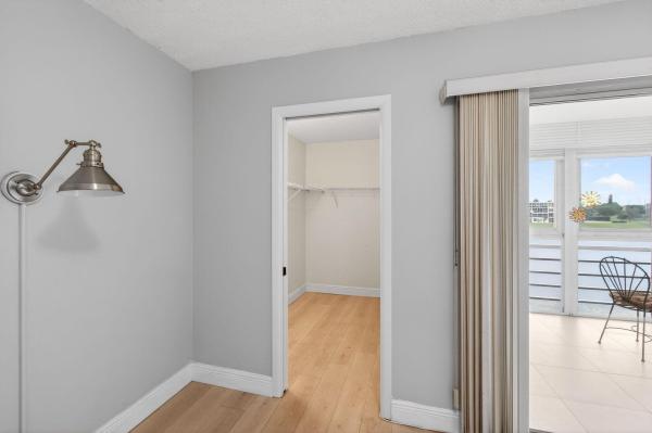 3084 Oakridge U, Deerfield Beach, Florida 33442, image 1