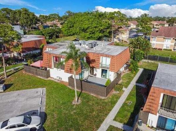 The Pines, 2168 White Pine Cir #D, Greenacres, Florida 33415, image 2