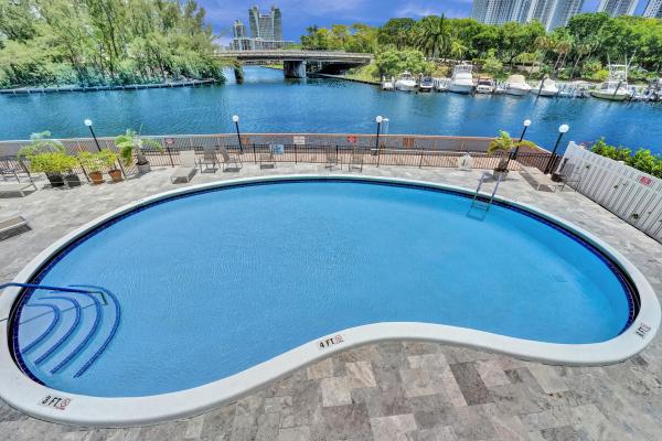Fairways Riviera, 200 Diplomat Pkwy #326, Hallandale Beach, Florida 33009, image 2