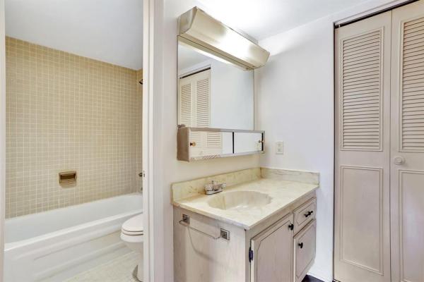 Monaco Gardens, 860 SE 6th Ave #303, Deerfield Beach, Florida 33441, image 2