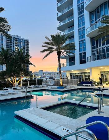 17211 Biscayne Blvd, North Miami Beach, Florida 33160, image 2