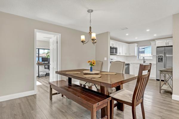 Lyndon Lanes, 1210 Skylark Ln, Lantana, Florida 33462, image 1