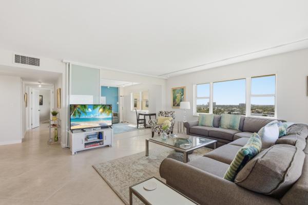 Aristocrat Ocean & Lakeview, 1200 Hibiscus Ave #1101, Pompano Beach, Florida 33062, image 2