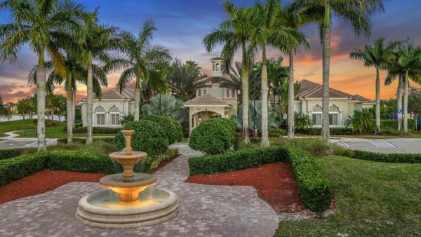 Vizcaya Falls, 1600 NW Vivanco St, Port St. Lucie, Florida 34986, image 1