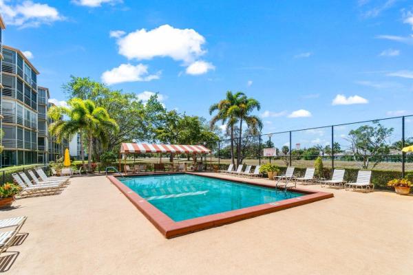 Boca Teeca, 6461 NW 2nd Ave #4110, Boca Raton, Florida 33487, image 2