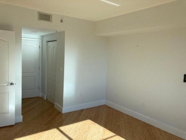 The Cosmopolitan Residences On South Beach, 110 Washington Ave #1717, Miami Beach, Florida 33139, image 1