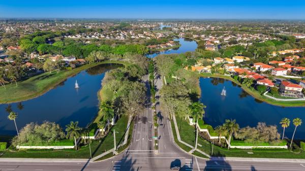 Water's Edge At Lake Charleston, 7408 Rockbridge Cir, Lake Worth, Florida 33467, image 1