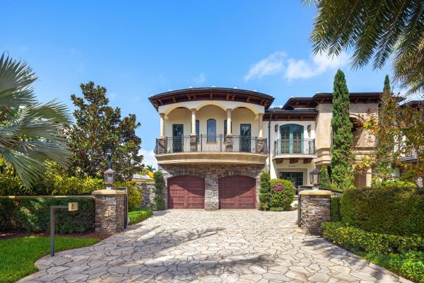 Lighthouse Point Residential, 2325 NE 27th St, Lighthouse Point, Florida 33064, image 1