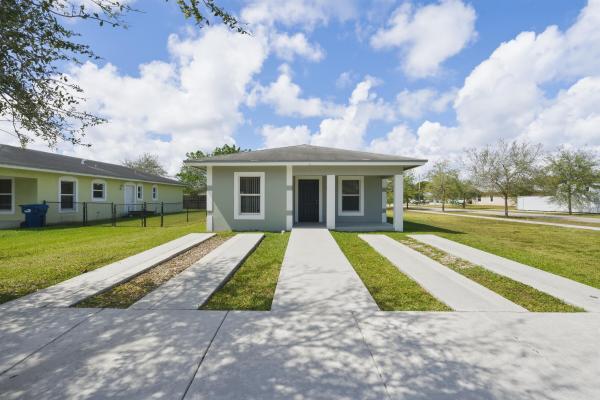 20402 SW 119th Ave, Unincorporated Dade County, Florida 33177, image 1
