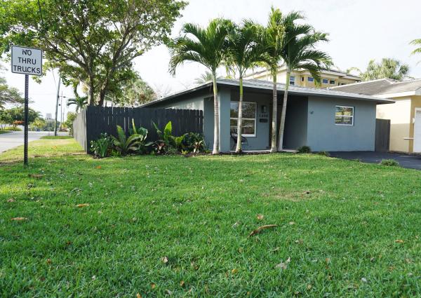 South Corals, 1498 NE 38th St, Oakland Park, Florida 33334, image 1